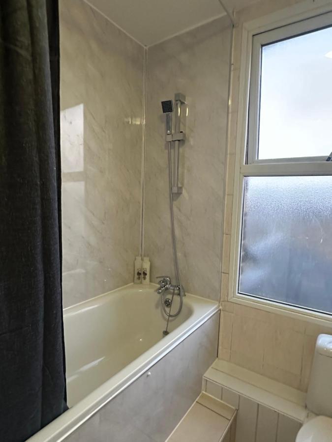 Beautiful Studio Apartment No4 Forest Road London Kültér fotó